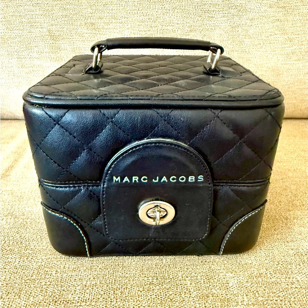 Marc Jacobs Black Quilted cosmetic box